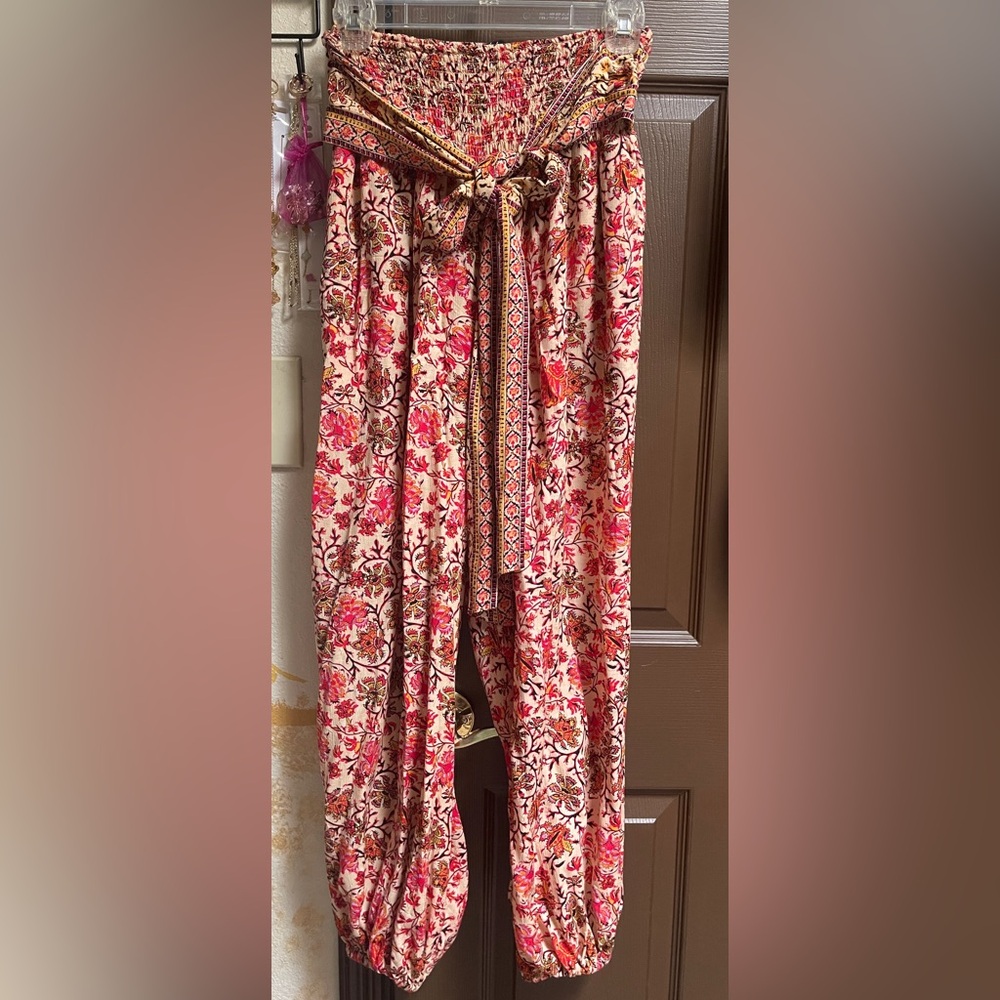 Nicole Miller Vibrant Floral pants size M
